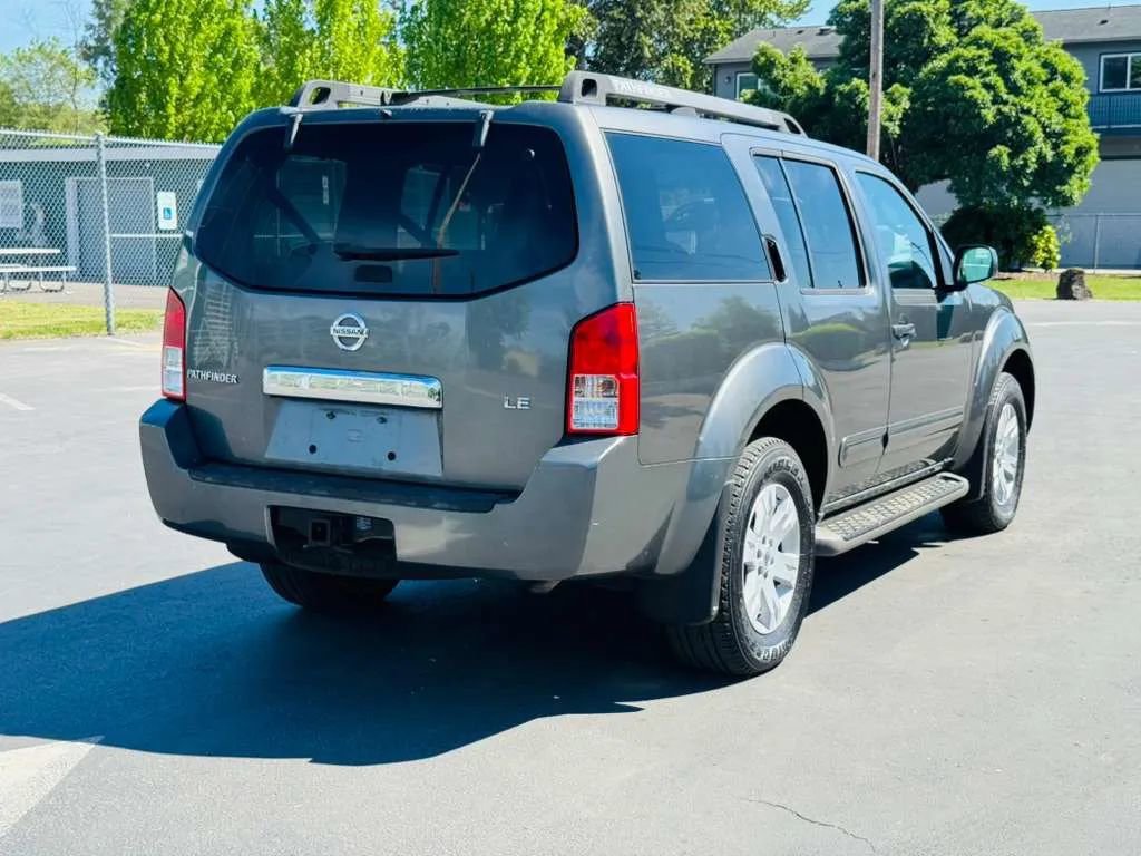 Used 2007 Nissan Pathfinder LE w/ LE Navigation Pkg AWD/4WD image 5