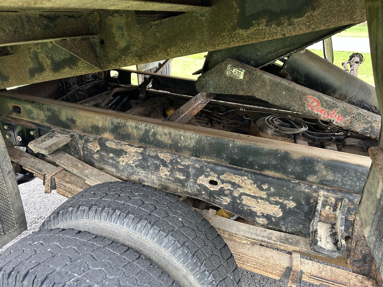 Used 2004 Chevrolet Silverado 3500 2WD Regular Cab image 35