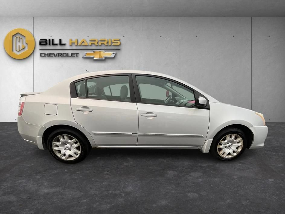 Used 2012 Nissan Sentra 2.0 S FWD image 9