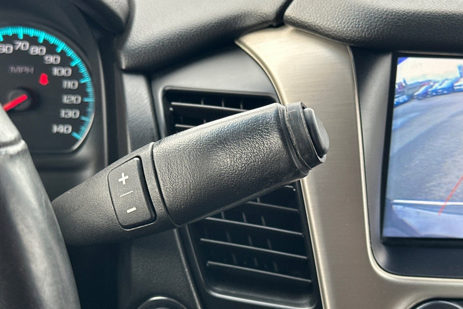 Used 2018 GMC Yukon Denali w/ Open Road Package image 23