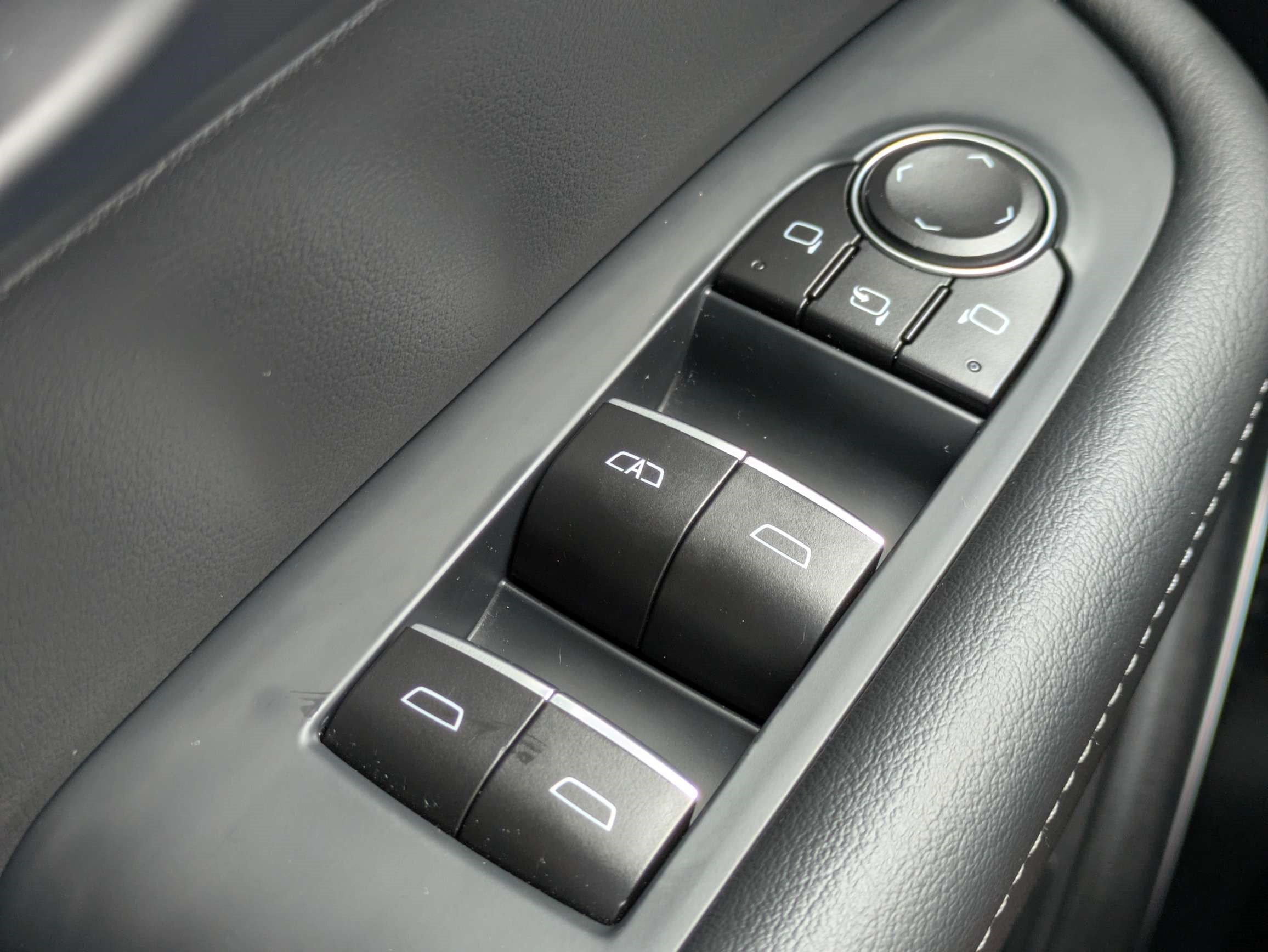 Used 2026 Buick Enclave Sport Touring AWD/4WD image 21
