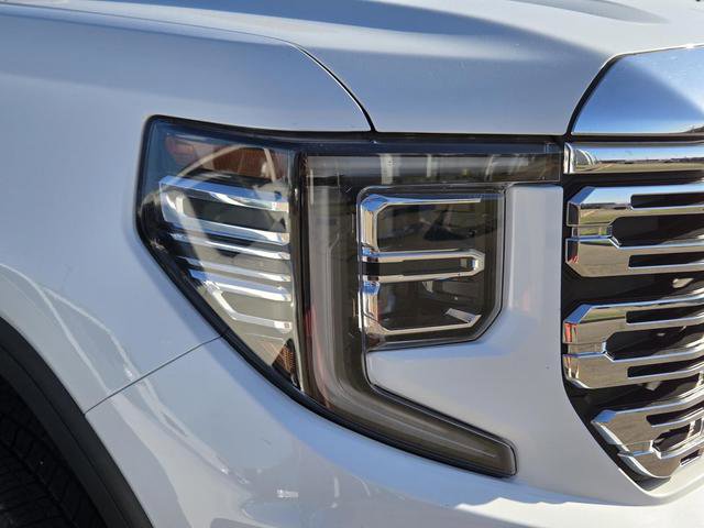 Used 2023 GMC Sierra 1500 Denali w/ Denali Reserve Package AWD/4WD image 34