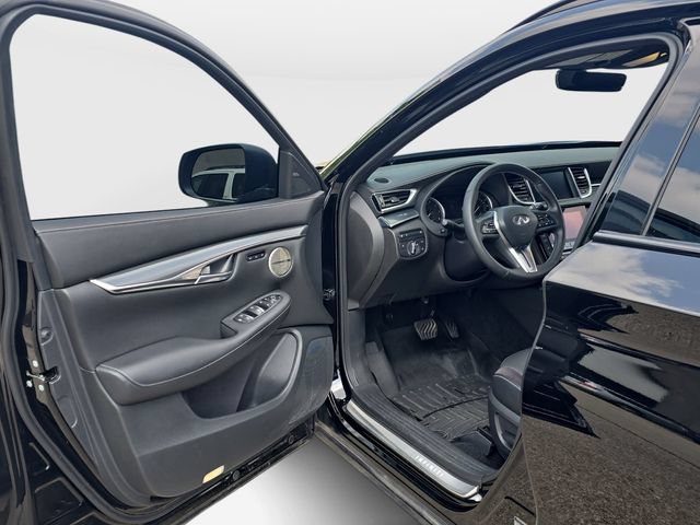 Used 2023 INFINITI QX50 Sport AWD/4WD image 16