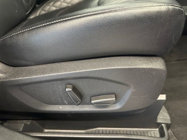 Used 2024 Ford Edge Titanium image 17