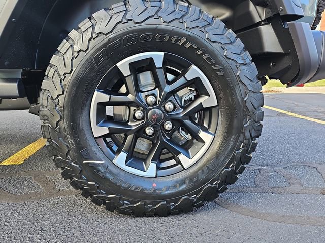 New 2026 Jeep Wrangler Unlimited Rubicon w/ Safety Group image 32