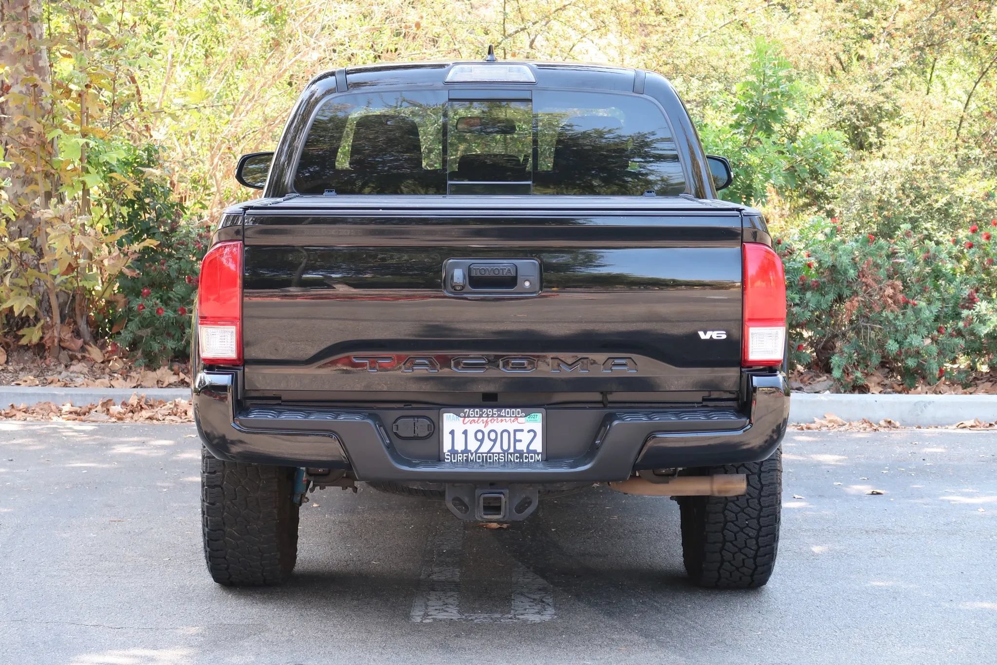 Used 2017 Toyota Tacoma TRD Sport w/ Tow Package (A/T) AWD/4WD image 10