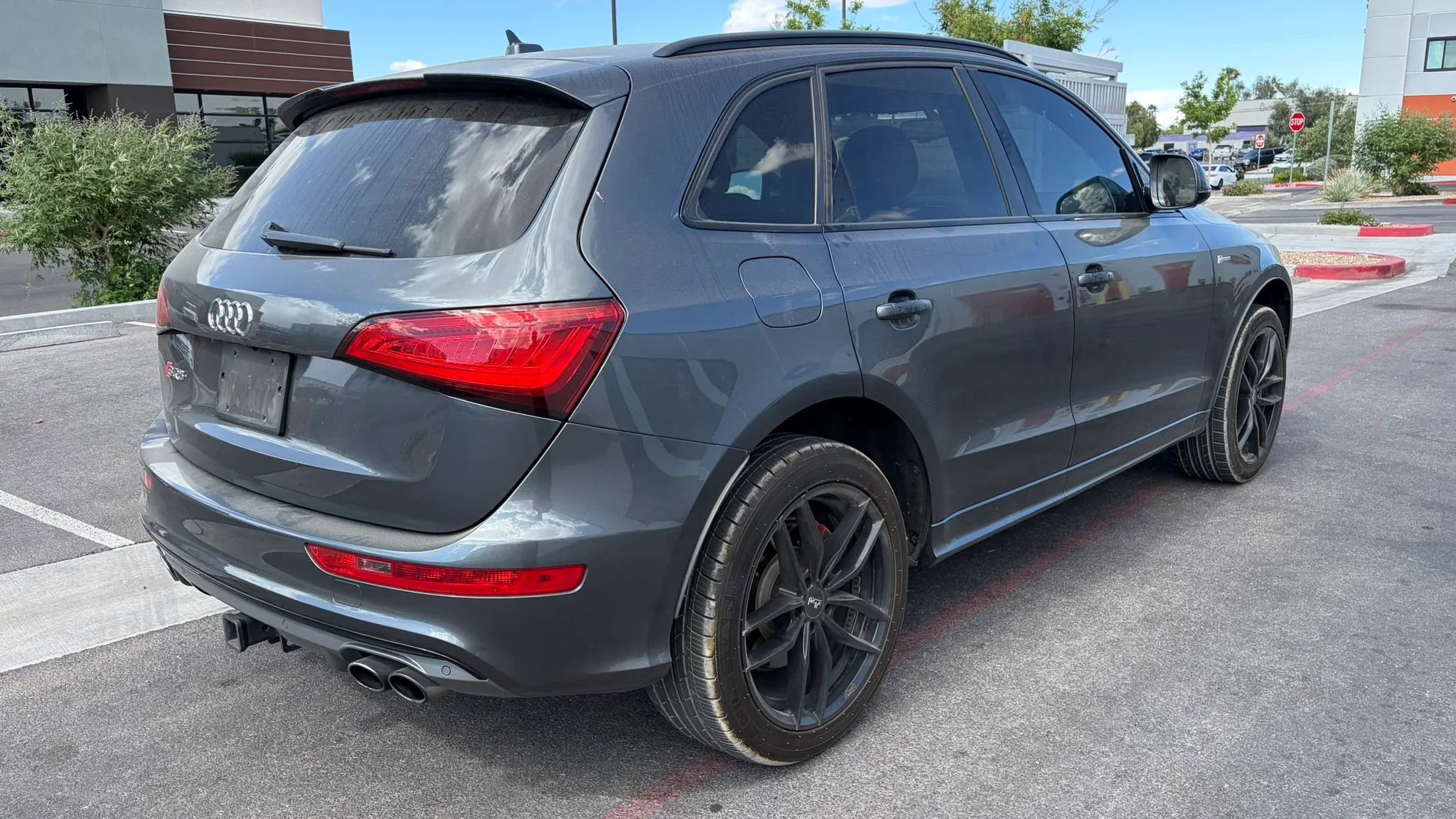 Used 2016 Audi SQ5 Premium Plus w/ Technology Package AWD/4WD image 5