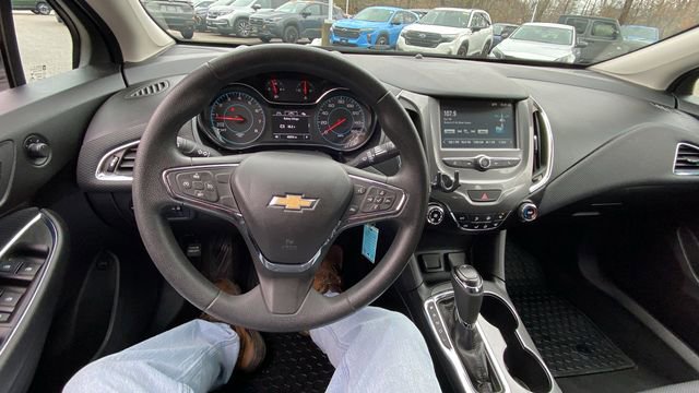 Used 2017 Chevrolet Cruze LT image 20