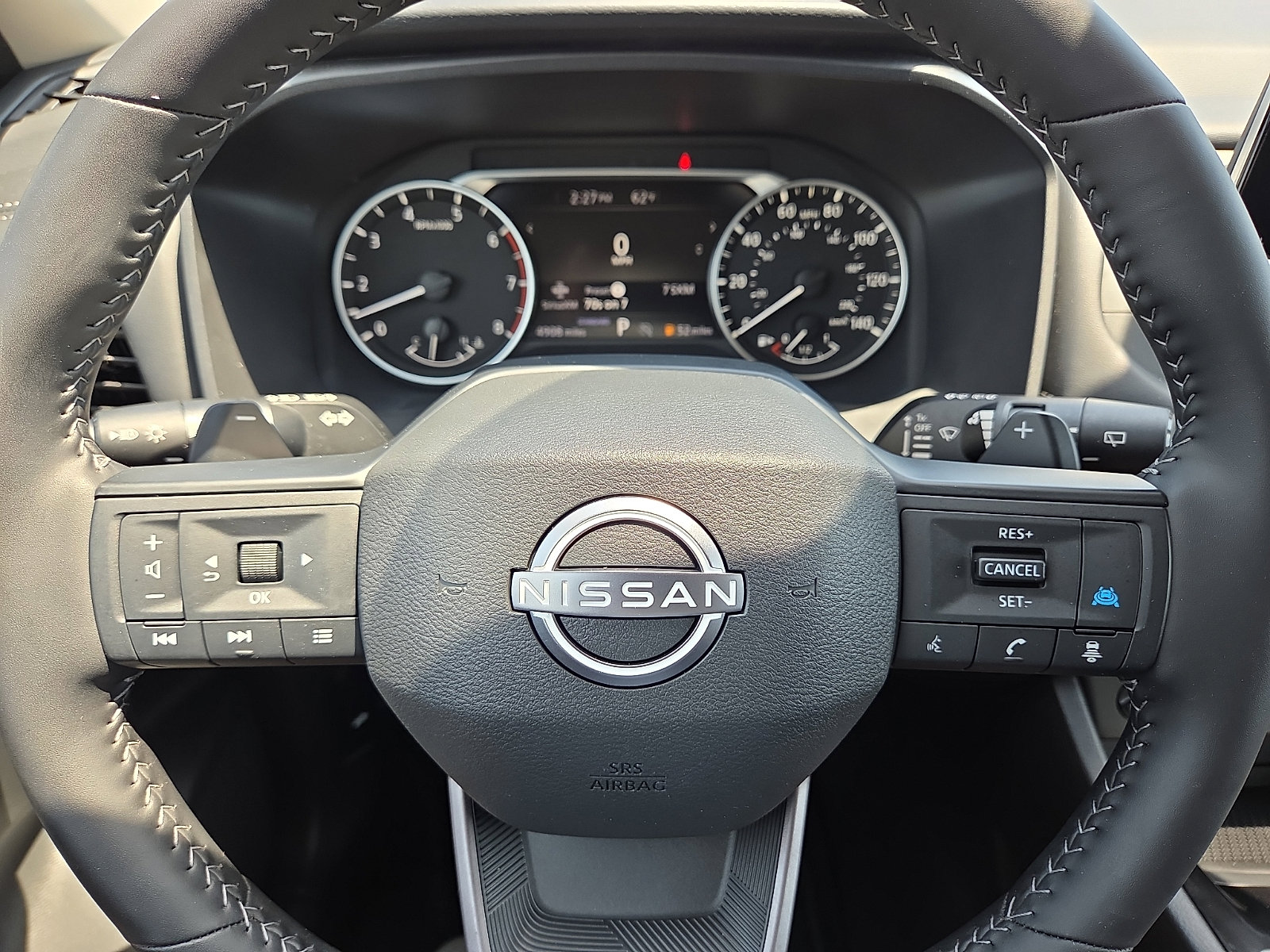 Used 2025 Nissan Rogue SV FWD image 24