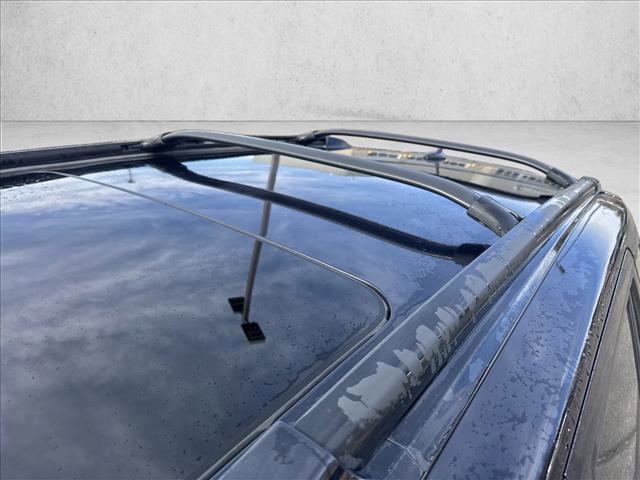 Used 2011 Hyundai Santa Fe Limited w/ Navigation Pkg 4 image 9