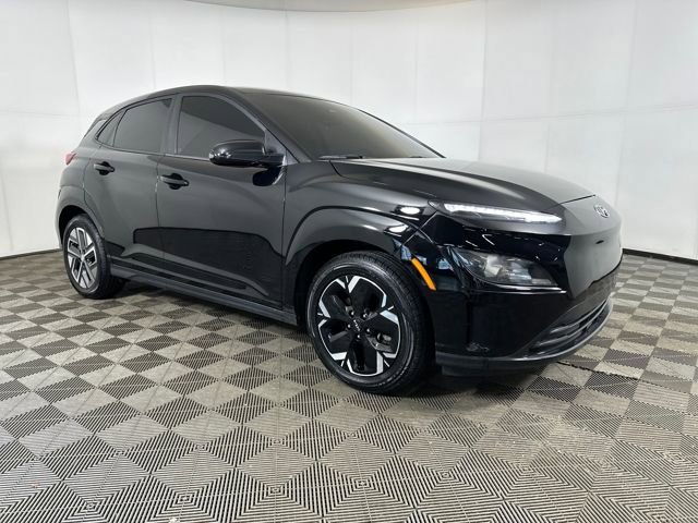 Used 2023 Hyundai Kona SEL image 2