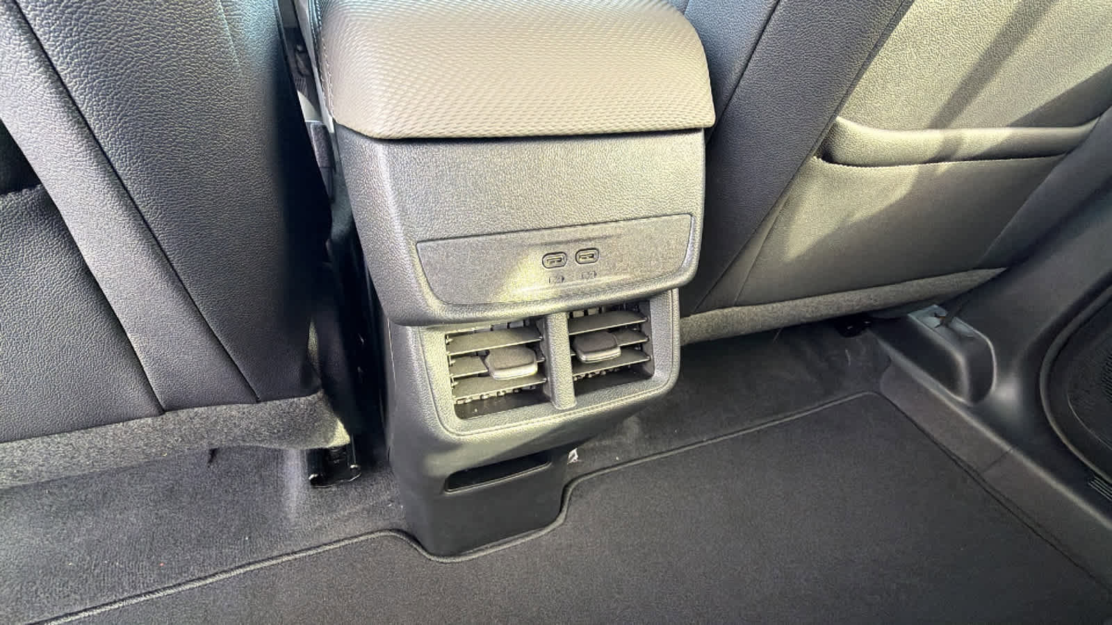 New 2026 Chevrolet Equinox LT w/ Convenience Package II image 25