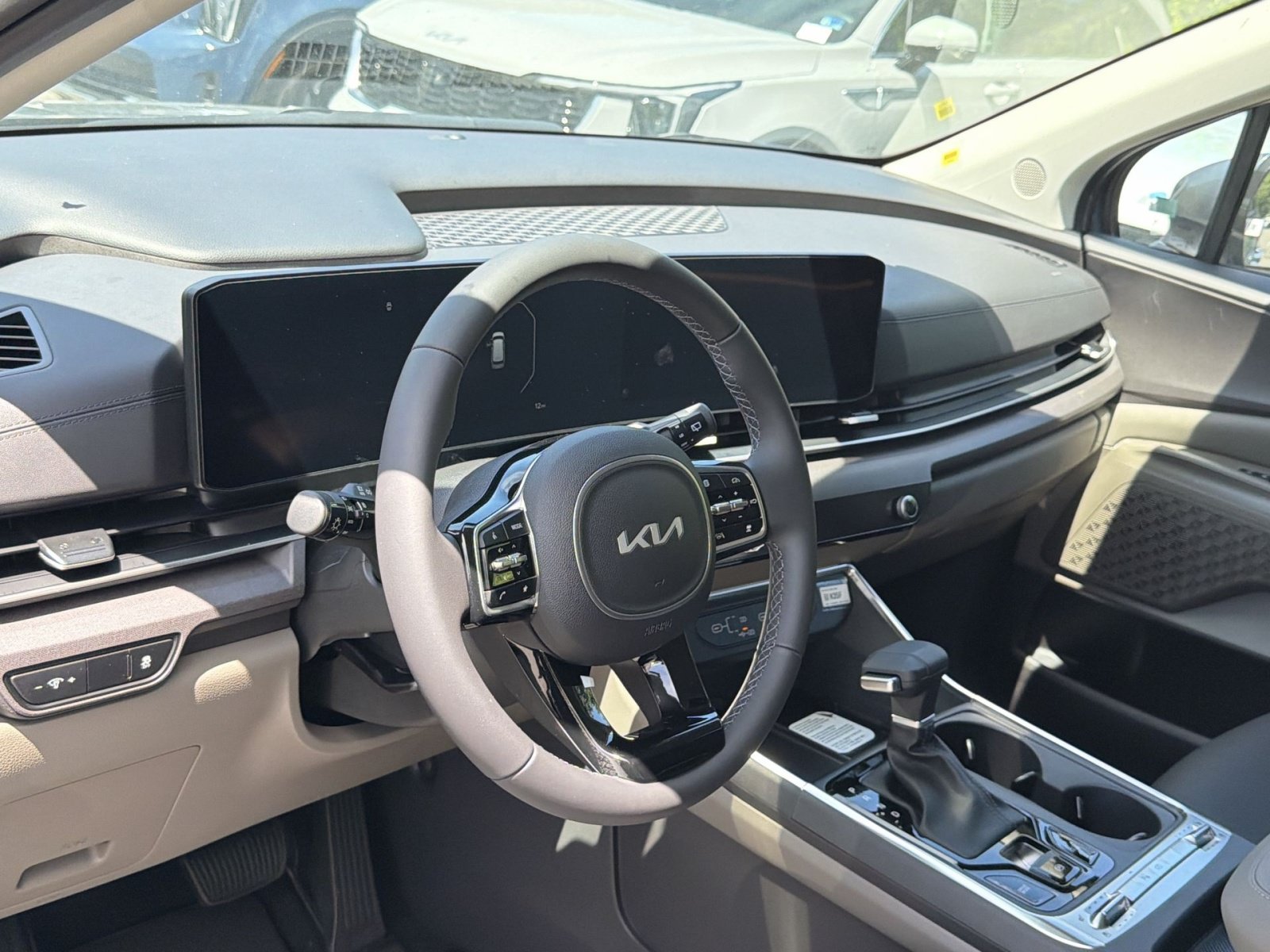 New 2026 Kia Carnival SX FWD image 21