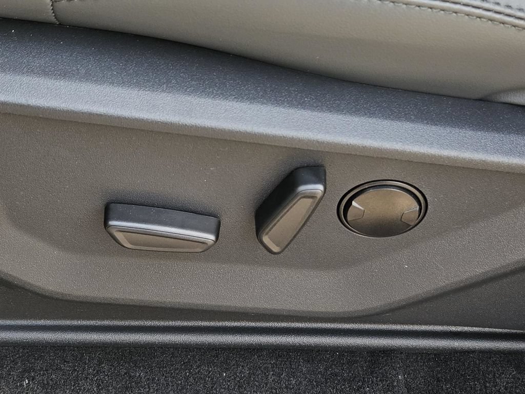New 2026 Ford Expedition Active RWD image 27