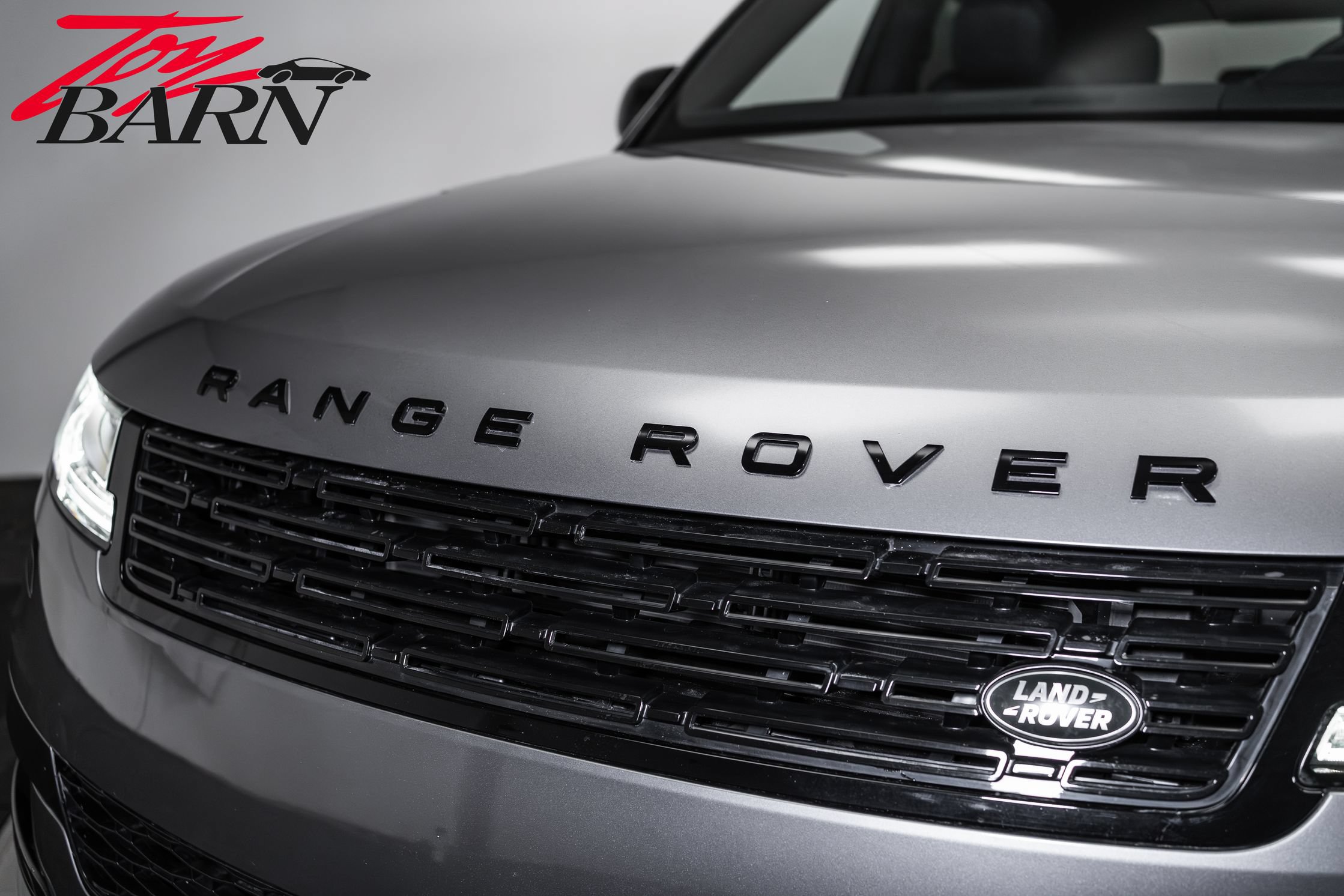 Used 2025 Land Rover Range Rover Sport SE AWD/4WD image 10