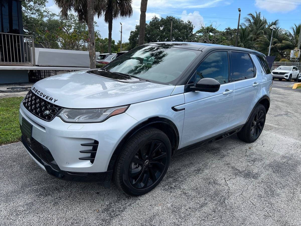 Used 2024 Land Rover Discovery Sport Dynamic SE AWD/4WD image 2
