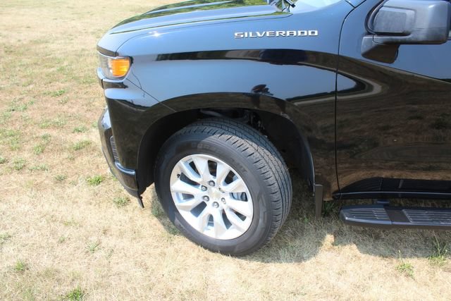 Used 2021 Chevrolet Silverado 1500 Custom AWD/4WD image 12