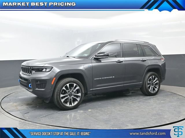 Used 2022 Jeep Grand Cherokee Overland w/ Advanced Protech Group III AWD/4WD image 1