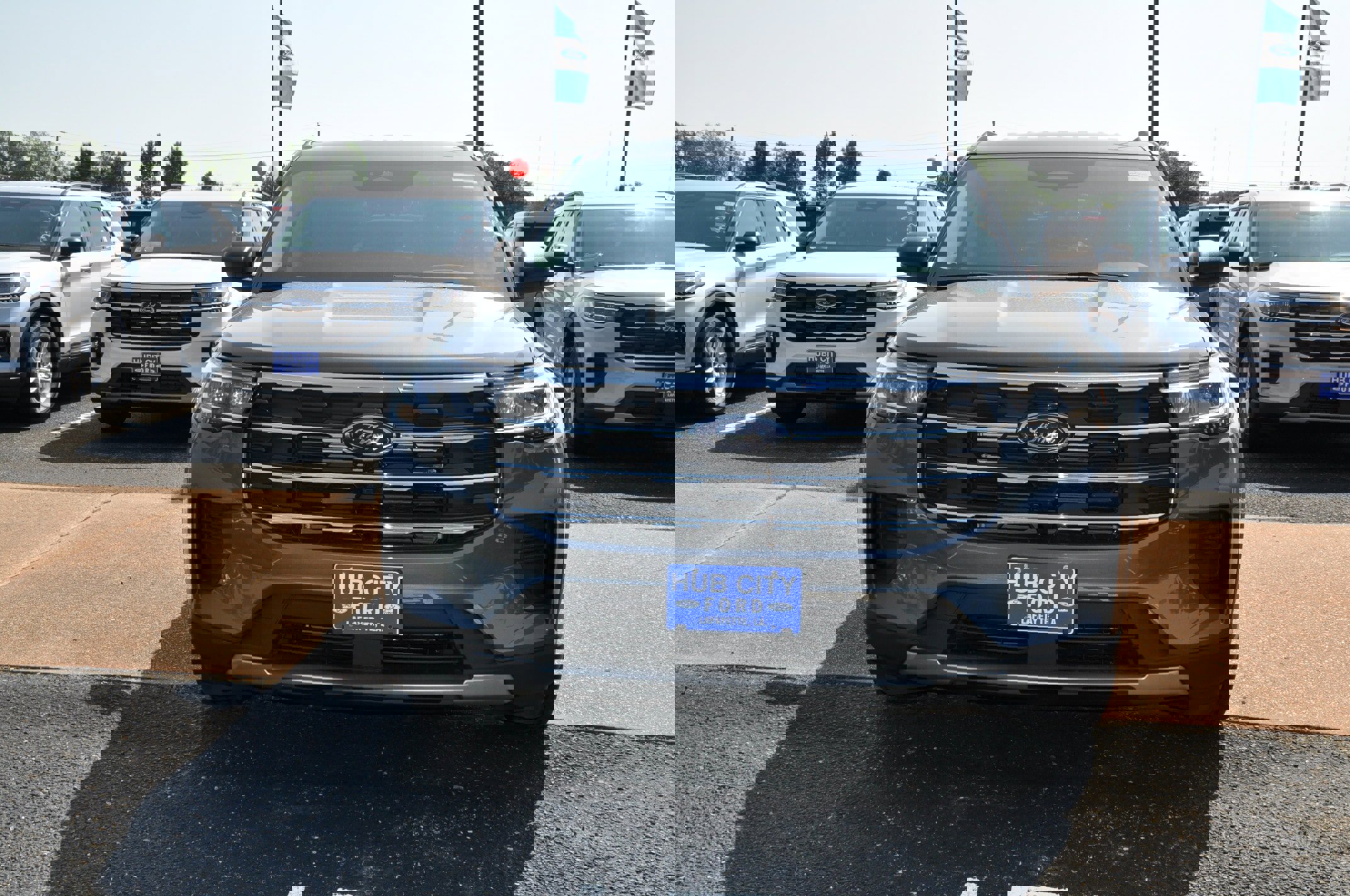 New 2025 Ford Explorer Active image 8