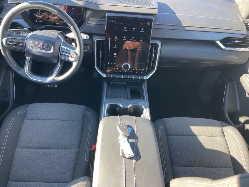 Used 2025 GMC Acadia Elevation AWD/4WD image 14