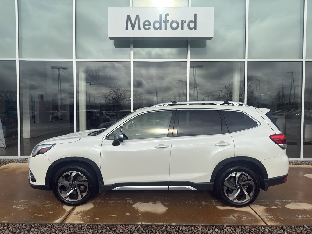 Used 2023 Subaru Forester Touring image 7