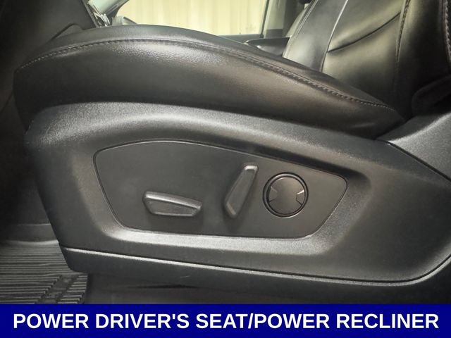 Used 2022 Ford Explorer XLT w/ Equipment Group 202A AWD/4WD image 14