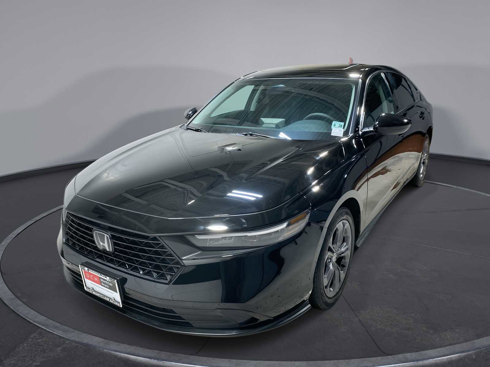 Used 2023 Honda Accord EX image 1