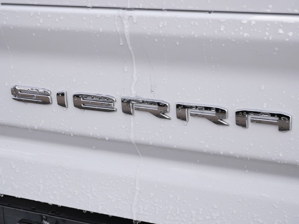 Used 2025 GMC Sierra 2500 AT4 image 22
