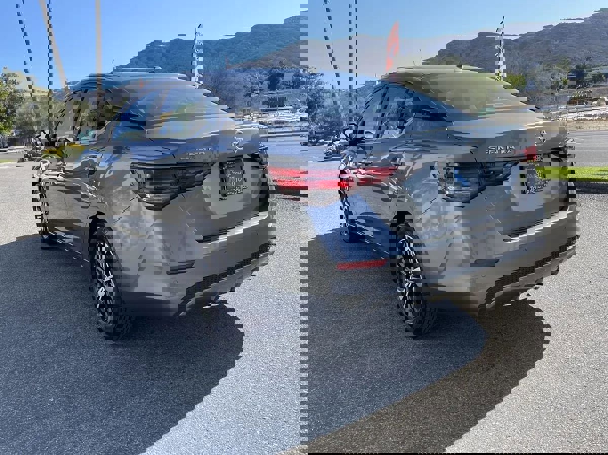 Used 2023 Nissan Sentra SV image 7