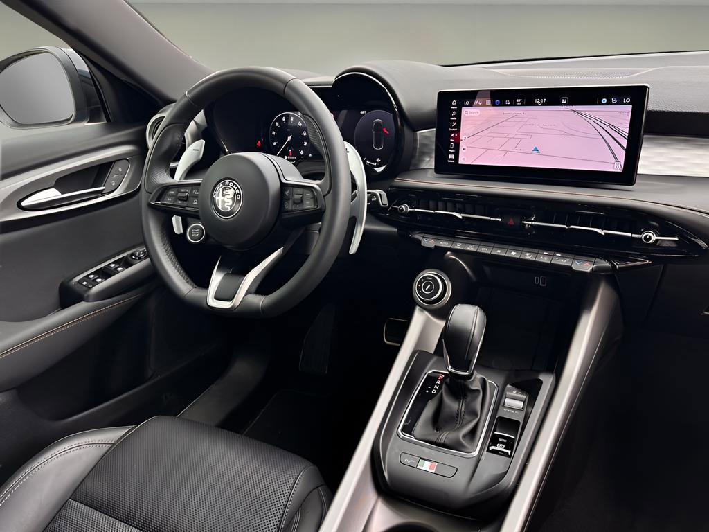 Used 2025 Alfa Romeo Tonale w/ Premium Package AWD/4WD image 9