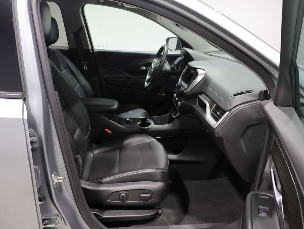 Used 2024 GMC Terrain SLT AWD/4WD image 24