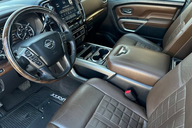 Used 2020 Nissan Titan Platinum Reserve w/ Moonroof Package RWD image 10