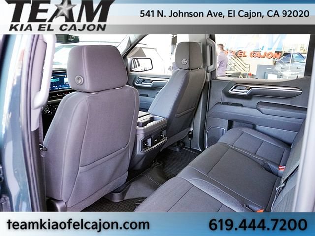 Used 2026 Chevrolet Silverado 1500 LT Trail Boss w/ LPO, Dark Essentials Package AWD/4WD image 18