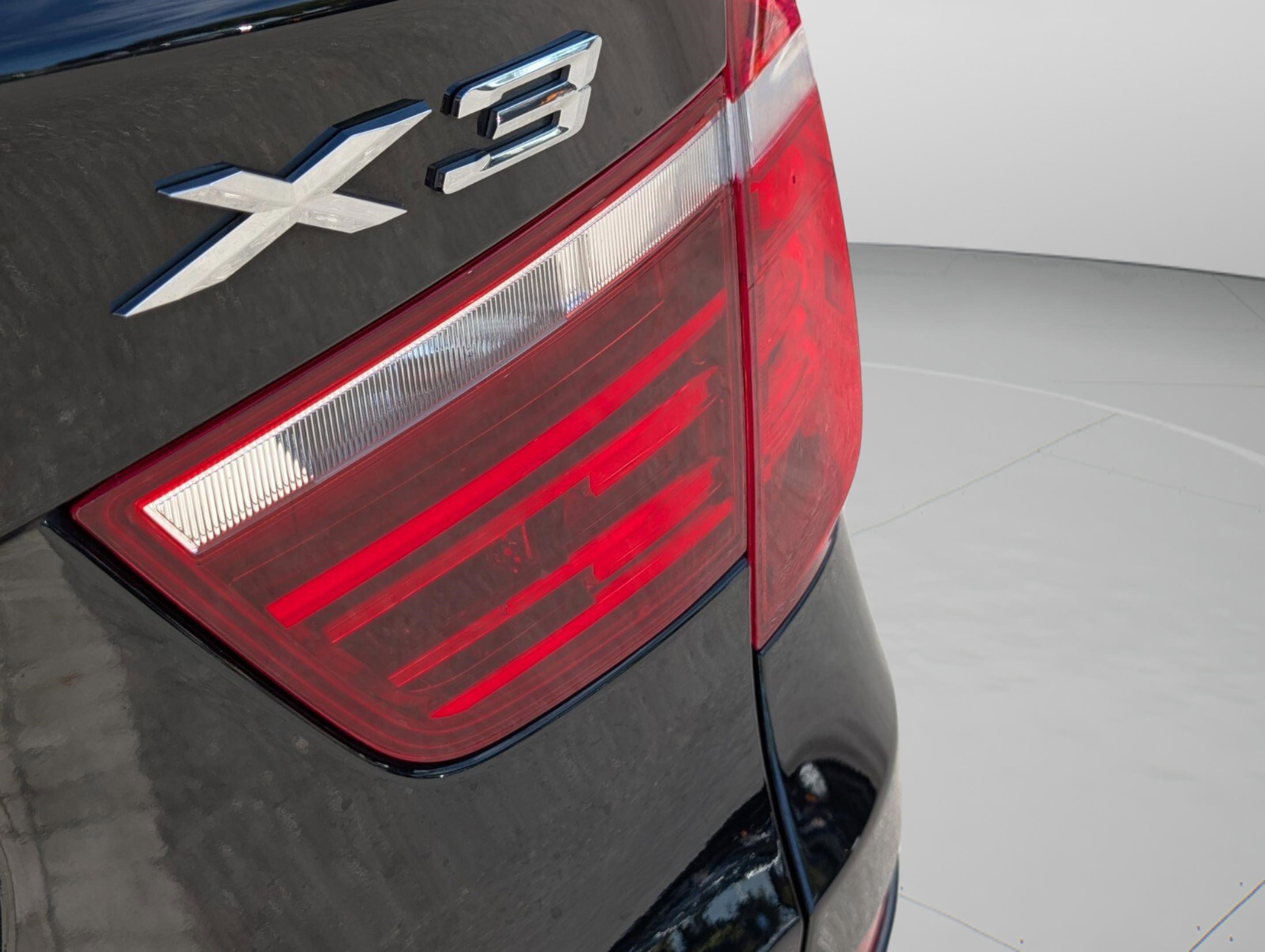 Used 2017 BMW X3 xDrive28i image 25