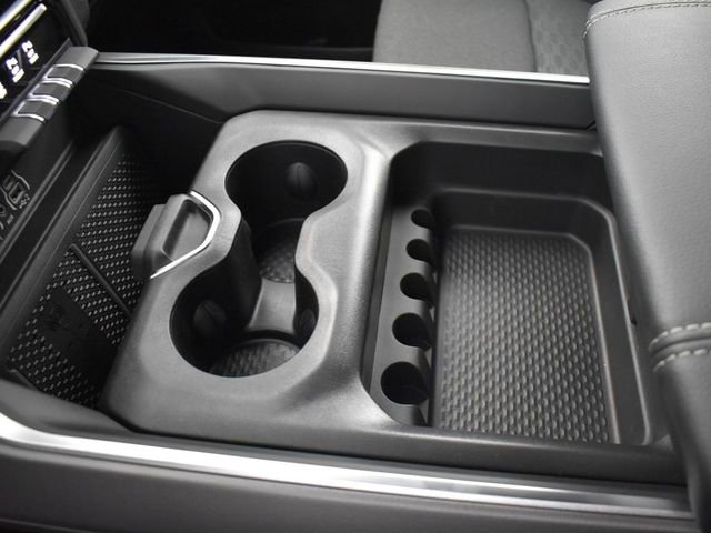 New 2026 RAM 1500 4x4 Crew Cab image 23
