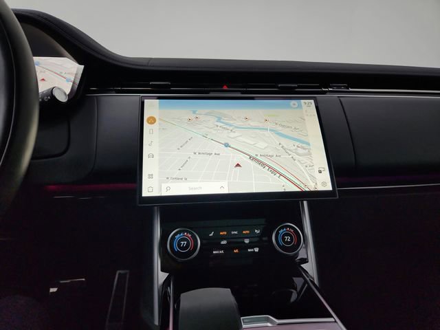 Certified 2023 Land Rover Range Rover SE image 23