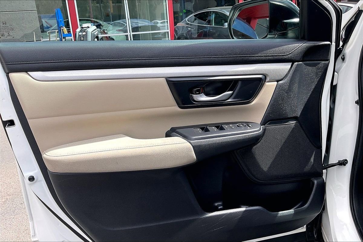 Used 2018 Honda CR-V LX image 20