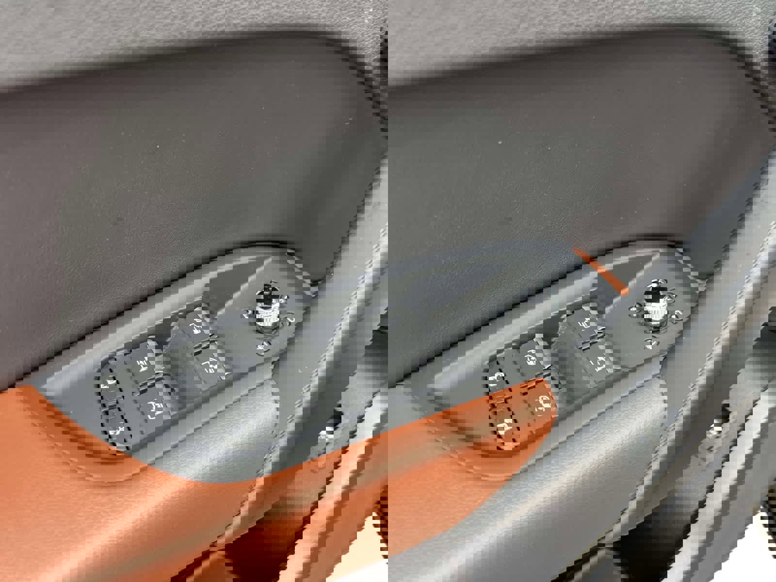 Used 2021 Audi Q5 Premium w/ Convenience Package image 21