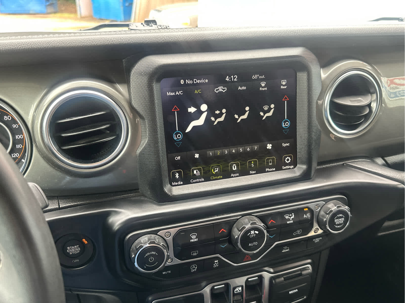 Used 2023 Jeep Gladiator Overland AWD/4WD image 35