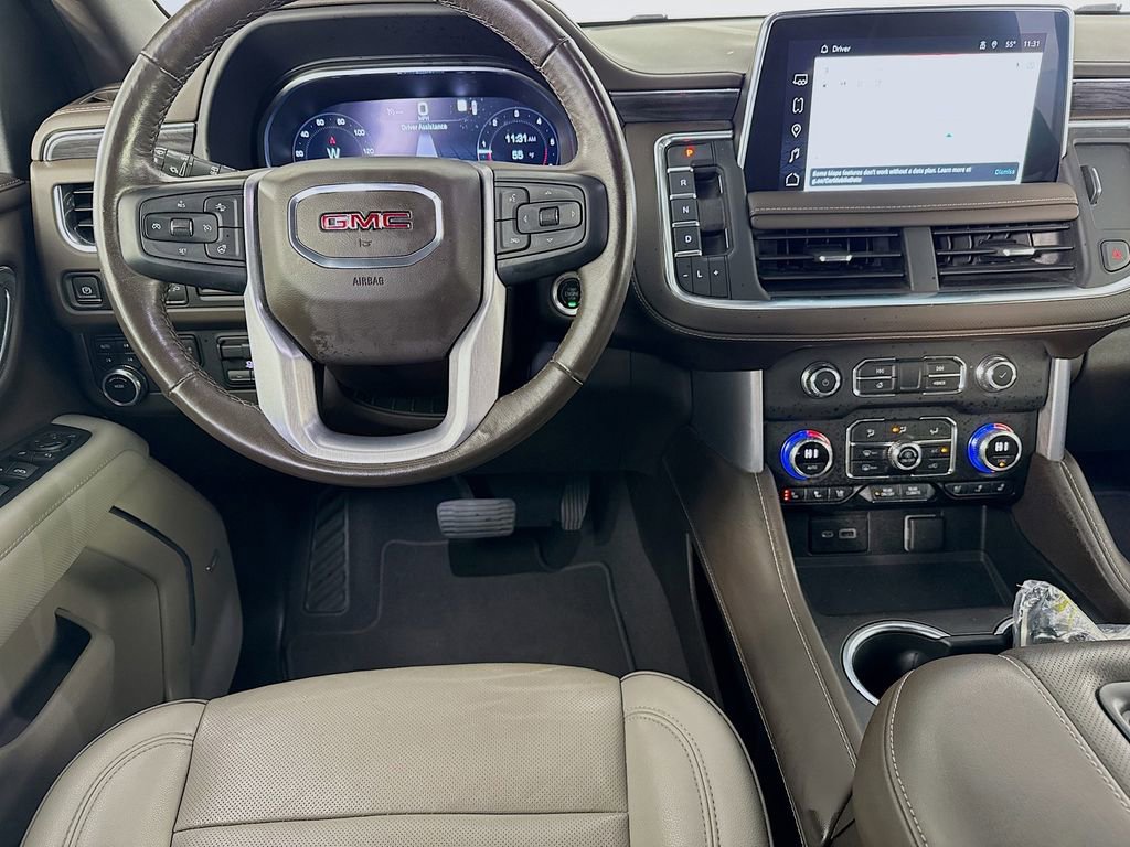 Used 2022 GMC Yukon XL SLT w/ SLT Luxury Package image 24