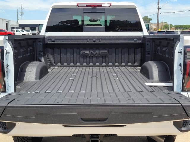 New 2026 GMC Sierra 2500 AT4 w/ AT4 Premium Plus Package AWD/4WD image 9