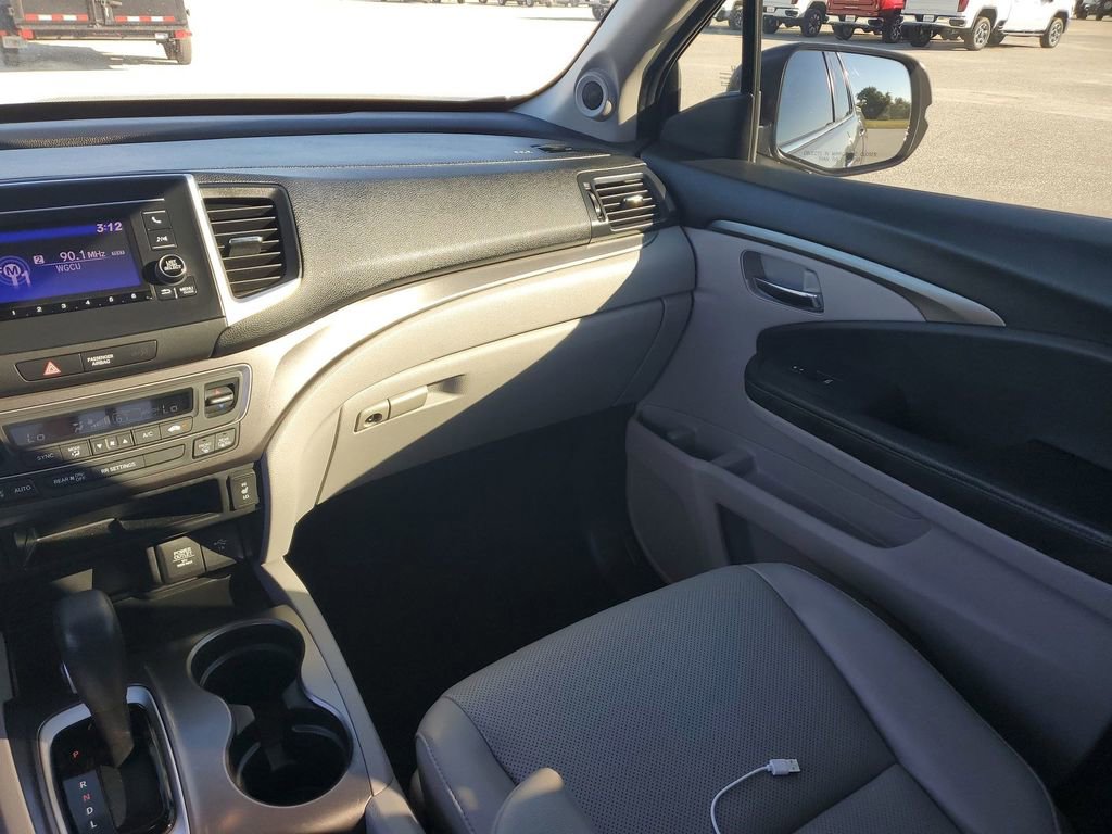 Used 2019 Honda Ridgeline RTL image 11