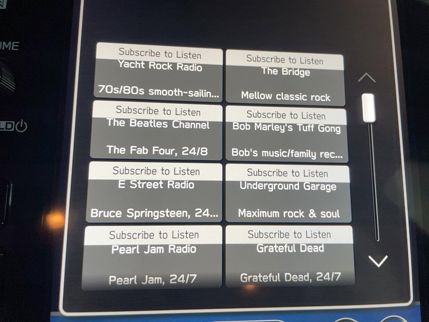 Used 2023 Subaru Ascent Premium w/ Convenience Package image 13