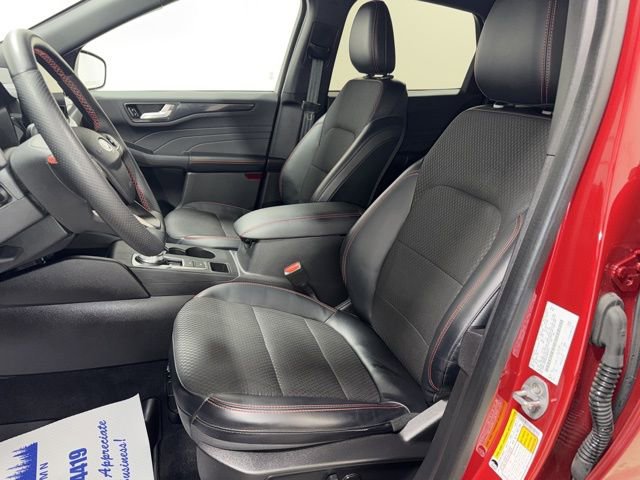Used 2023 Ford Escape ST-Line w/ Tech Pack #1 AWD/4WD image 12