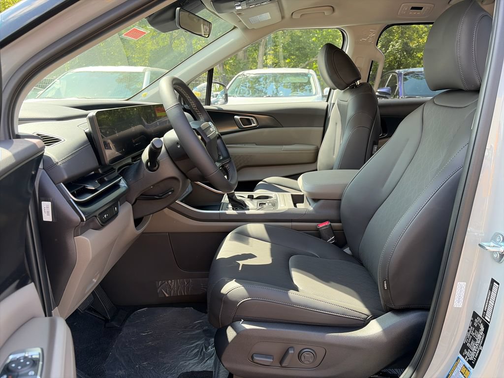 New 2027 Kia Carnival FWD image 14