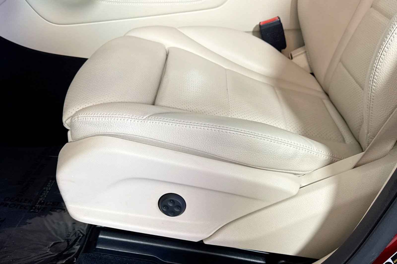 Used 2021 Mercedes-Benz GLC 300 4MATIC image 18