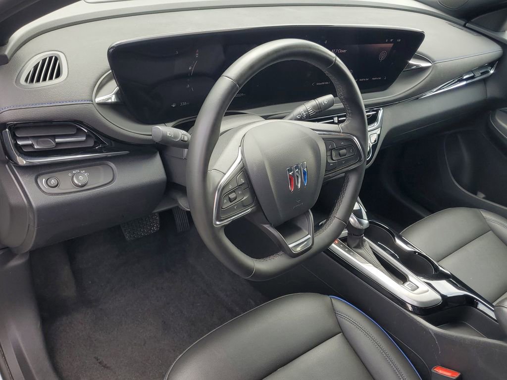 Used 2025 Buick Envista Sport Touring FWD image 12