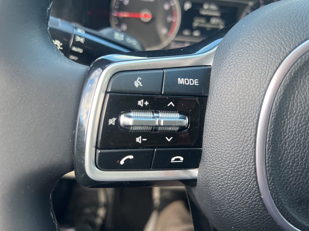 Certified 2023 Kia Sorento S image 58