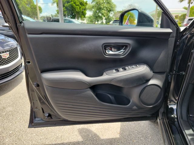 Used 2025 Honda HR-V LX image 16