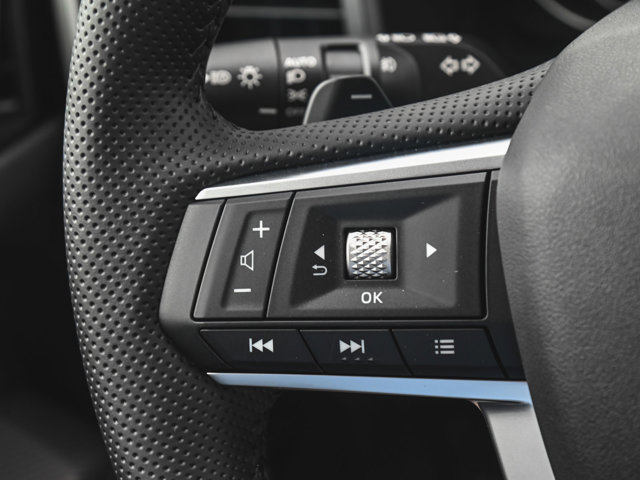 New 2025 Mitsubishi Outlander SE image 23